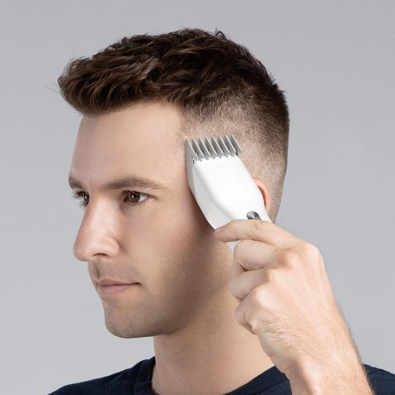 Cordless Professional Hair Clippers Weight 142g With Nano Ceramic Cutter Head